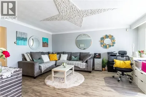 404 Queenston Road Hamilton ON L8K 1J2