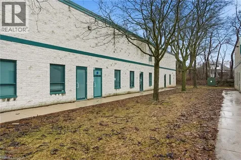 1038 Cooke Boulevard Burlington ON L7T 4A8
