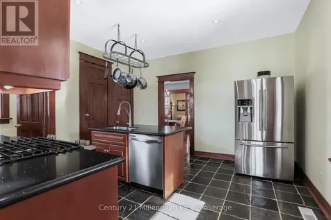 296 Garafraxa St Street Chatsworth ON N0H 1G0