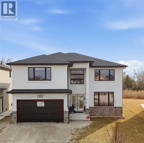 37 Kingsbridge Drive Amherstburg ON N9V 4A5