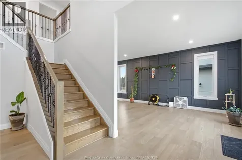 37 Kingsbridge Drive Amherstburg ON N9V 4A5