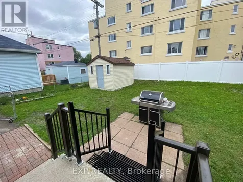 304 Frontenac Avenue South Ottawa ON K1L 6K9