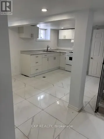 304 Frontenac Avenue South Ottawa ON K1L 6K9