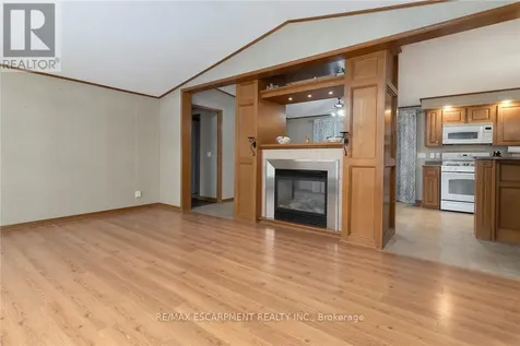 1161 4th Concession Road West Hamilton ON L8B 0X3