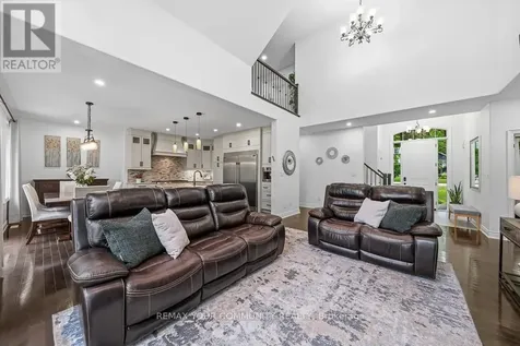 38 Windermere Circle Tay ON L4R 0C3
