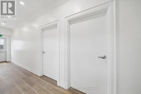 1027 Willcox Street Selwyn ON K0L 1H0