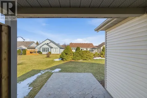 13 Nesbitt Drive Brighton ON K0K 1H0