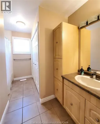 71 Spencer Avenue Chatham ON N7M 1V5