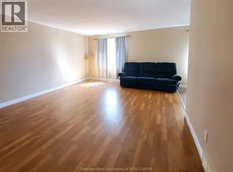 71 Spencer Avenue Chatham ON N7M 1V5
