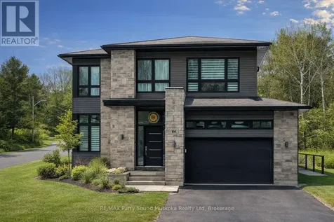 44 Dennis Drive Parry Sound ON P2A 0E6