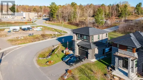 44 Dennis Drive Parry Sound ON P2A 0E6
