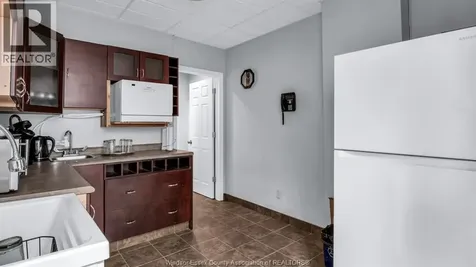 484 Pelissier Street Windsor ON N9A 4K9