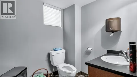 484 Pelissier Street Windsor ON N9A 4K9