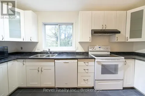 17 Harbour Street West Collingwood ON L9Y 5B4