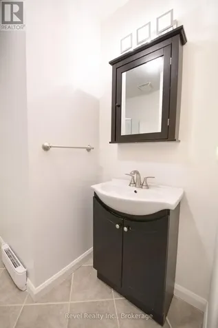 17 Harbour Street West Collingwood ON L9Y 5B4