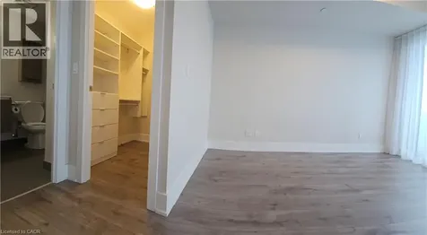 200 Bloor Street West Toronto ON M5S 1T8