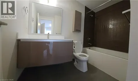 200 Bloor Street West Toronto ON M5S 1T8