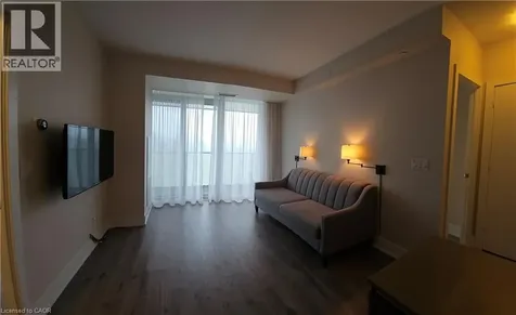 200 Bloor Street West Toronto ON M5S 1T8