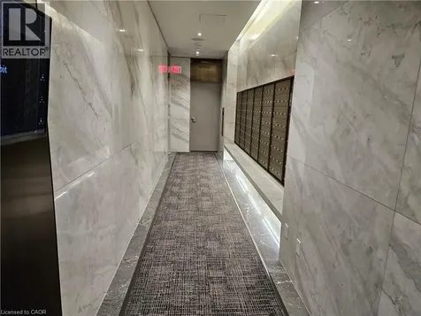 200 Bloor Street West Toronto ON M5S 1T8