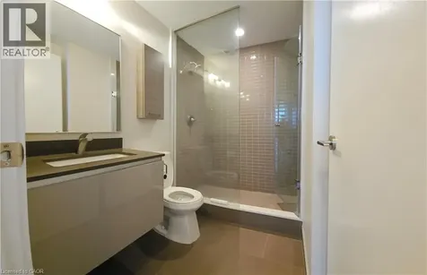 200 Bloor Street West Toronto ON M5S 1T8