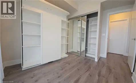 200 Bloor Street West Toronto ON M5S 1T8