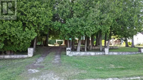 18 Stokes River Road Northern Bruce Peninsula ON N0H 2M0