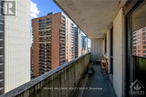 200 Bay Street Ottawa ON K1R 7W8