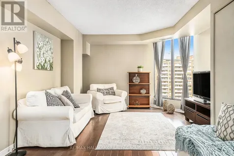 200 Bay Street Ottawa ON K1R 7W8