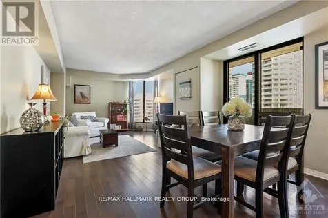 200 Bay Street Ottawa ON K1R 7W8