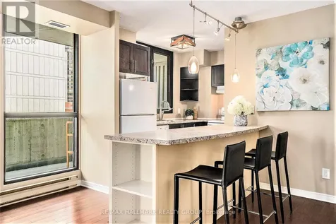 200 Bay Street Ottawa ON K1R 7W8