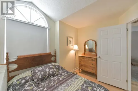 698 Broadview Avenue Orillia ON L3V 6P3
