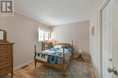 698 Broadview Avenue Orillia ON L3V 6P3