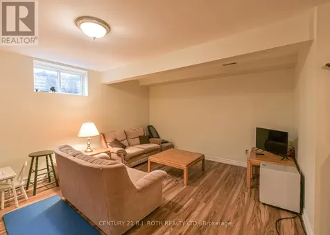 698 Broadview Avenue Orillia ON L3V 6P3