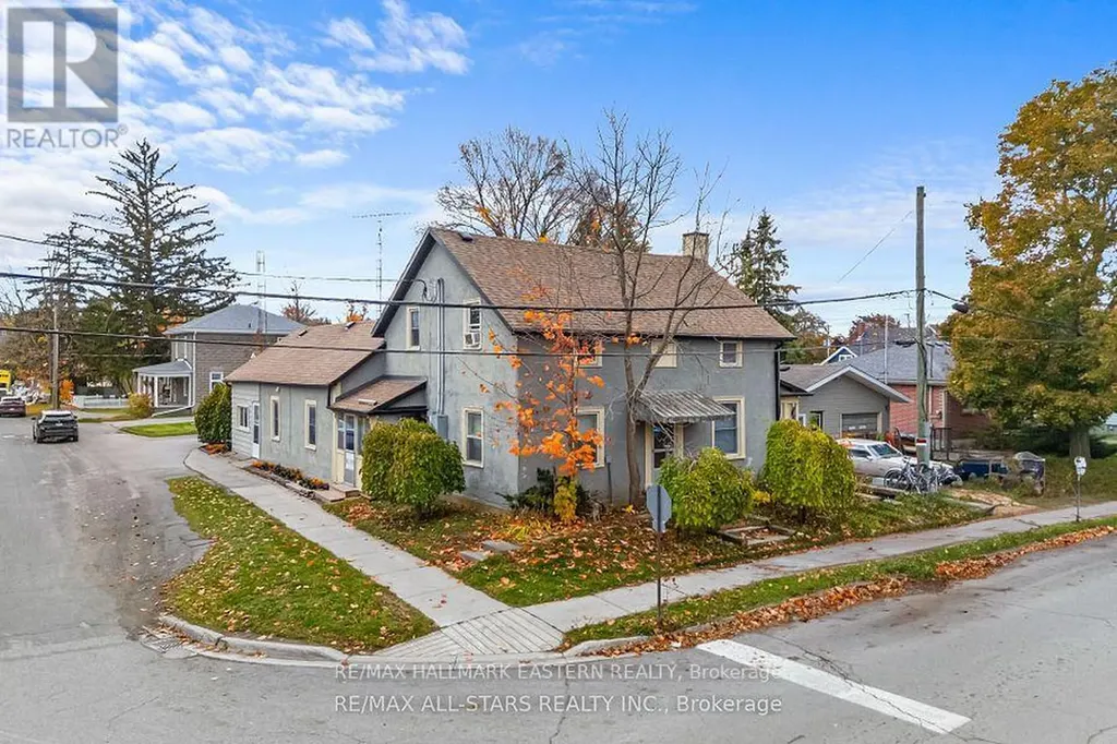 15 Albert Street Selwyn ON K0L 2H0