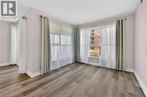 19 Lake Avenue South Stoney Creek ON L8G 2V1