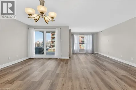 19 Lake Avenue South Stoney Creek ON L8G 2V1