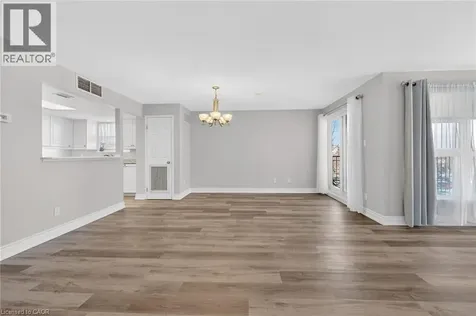 19 Lake Avenue South Stoney Creek ON L8G 2V1