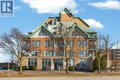 19 Lake Avenue South Stoney Creek ON L8G 2V1
