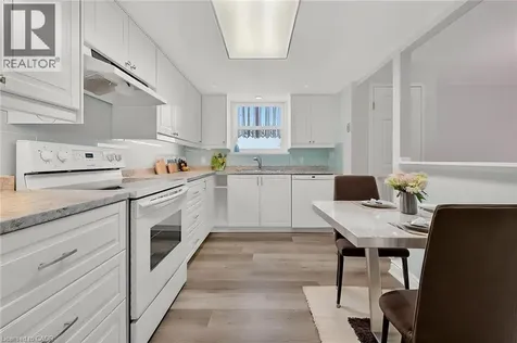 19 Lake Avenue South Stoney Creek ON L8G 2V1