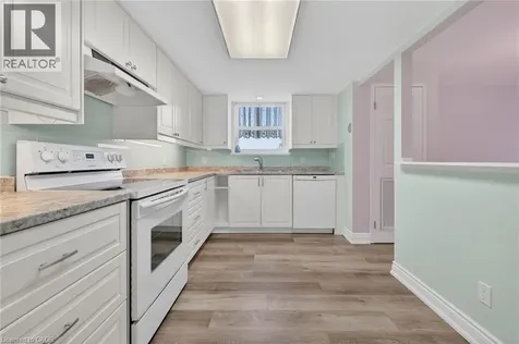 19 Lake Avenue South Stoney Creek ON L8G 2V1