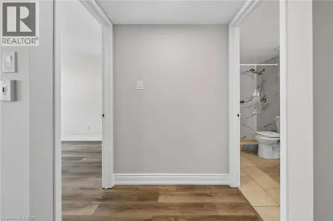 19 Lake Avenue South Stoney Creek ON L8G 2V1
