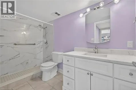 19 Lake Avenue South Stoney Creek ON L8G 2V1