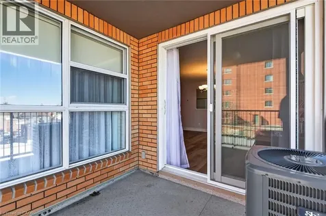 19 Lake Avenue South Stoney Creek ON L8G 2V1