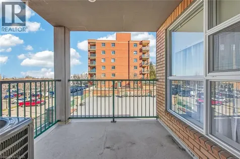 19 Lake Avenue South Stoney Creek ON L8G 2V1