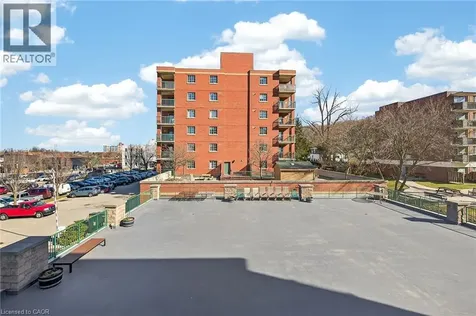 19 Lake Avenue South Stoney Creek ON L8G 2V1
