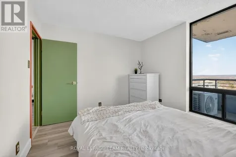 515 St Laurent Boulevard South Ottawa ON K1K 3X5