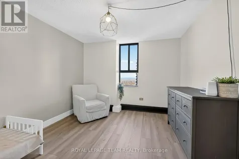 515 St Laurent Boulevard South Ottawa ON K1K 3X5