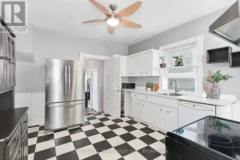 117 Elm Street Collingwood ON L9Y 3J3