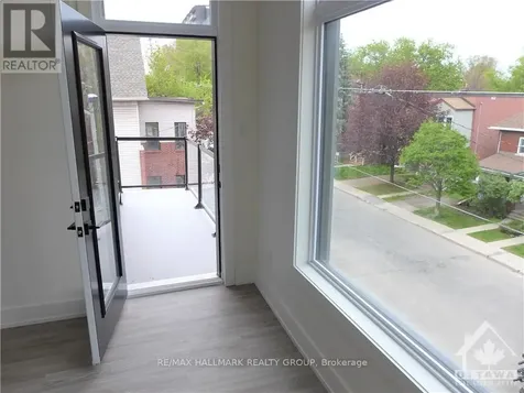 368 Chapel Street Ottawa ON K1N 7Z6