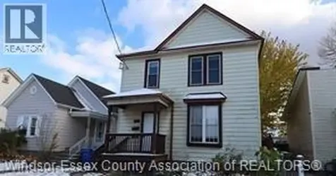 817 Chatham Street East Windsor ON N9A 2X8
